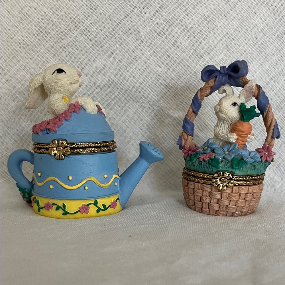 Easter Bunny Figurines Set Hinged Box